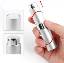 Scenty - Parfum Verstuiver Navulbaar - Mini Parfum Flesje - Reisflesje - Zilver 13 Scenty - Parfum Verstuiver Navulbaar - Mini Parfum Flesje - Reisflesje - Zilver -Parfum Winkel 1200x1183 5