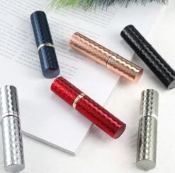 Lotis - Luxe Parfumverstuivers - Mini Flesje Navulbaar - Black Diamond 7 Lotis - Luxe Parfumverstuivers - Mini Flesje Navulbaar - Black Diamond -Parfum Winkel 1200x1190 4