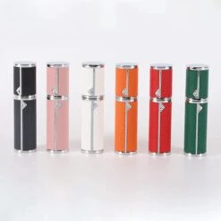 Hervulbare Parfumverstuiver-5ml-Mini Parfumverstuiver-Kleine Spuitfles Voor Parfum-Lege Parfumflesje Voor Op Reis Glasspray Draagbaar Parfumpakket Met Lederen Hoes - Mandarijn Groen 27 Hervulbare Parfumverstuiver-5ml-Mini Parfumverstuiver-Kleine Spuitfles Voor Parfum-Lege Parfumflesje Voor Op Reis Glasspray Draagbaar Parfumpakket Met Lederen Hoes - Mandarijn Groen -Parfum Winkel 1200x1200 456