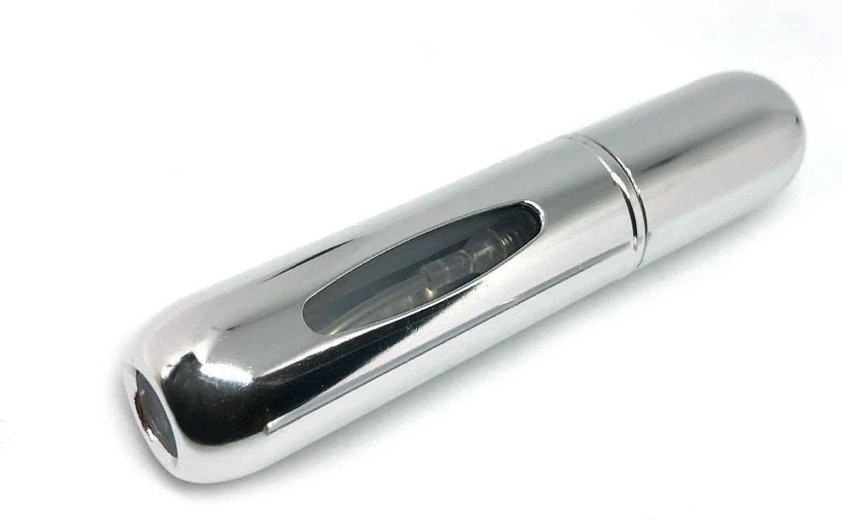 MaxedMore Navulbare Parfumverstuiver 5ml Zilver - 65 Keer Spraybare Parfum Verstuiver - Hervulbaar Tasverstuiver Voor Parfum - Meeneem Mini Geur Flesje Voor Op Reis - Lipstick Formaat Navulbaar Parfumflesje 2 MaxedMore Navulbare Parfumverstuiver 5ml Zilver - 65 Keer Spraybare Parfum Verstuiver - Hervulbaar Tasverstuiver Voor Parfum - Meeneem Mini Geur Flesje Voor Op Reis - Lipstick Formaat Navulbaar Parfumflesje - Afbeelding 2