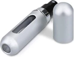 MaxedMore Navulbare Parfumverstuiver 5ml Rood/Licht Roze/ Oranje/Groen/ Blauw/ Grijs - 65 Keer Spraybare Parfum Verstuiver - Hervulbaar Tasverstuiver Voor Parfum - Meeneem Mini Geur Flesje Voor Op Reis - Lipstick Formaat Navulbaar Parfumflesje 14 MaxedMore Navulbare Parfumverstuiver 5ml Rood/Licht Roze/ Oranje/Groen/ Blauw/ Grijs - 65 Keer Spraybare Parfum Verstuiver - Hervulbaar Tasverstuiver Voor Parfum - Meeneem Mini Geur Flesje Voor Op Reis - Lipstick Formaat Navulbaar Parfumflesje -Parfum Winkel 1200x928 2